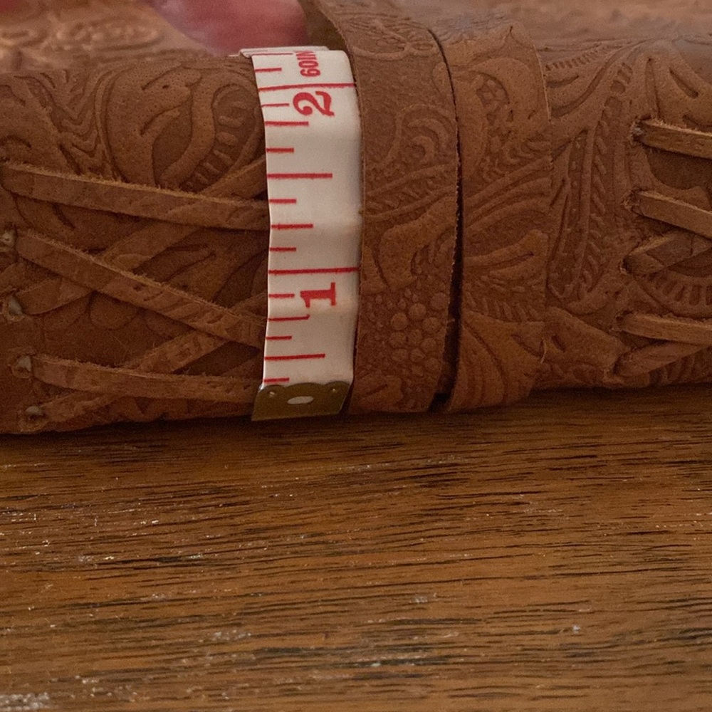 Floral Embossed Leather Notebook - Picture 8 of 8